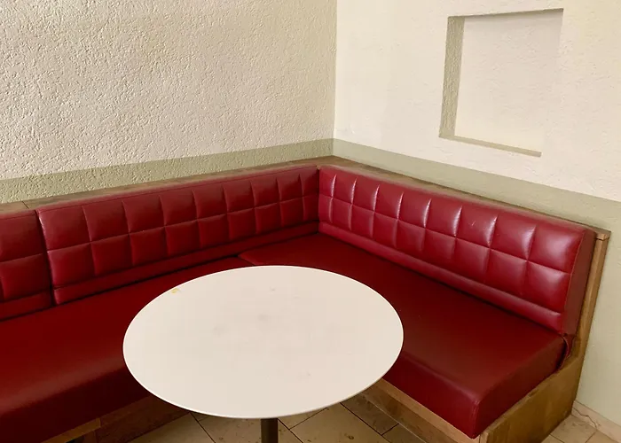 Zum Pfalzgrafen فندق